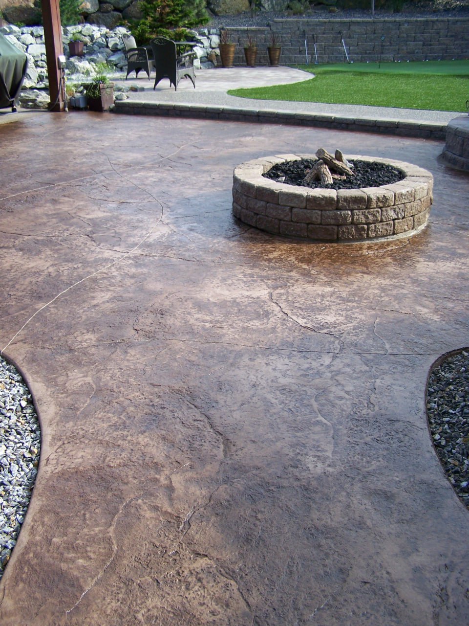 Stamped concrete patio with fire pit